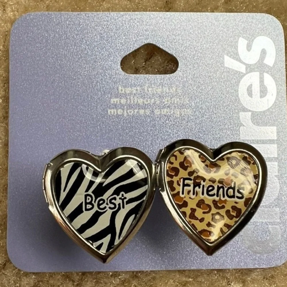 NWT Claire’s Adjustable Best friend Photo Rings